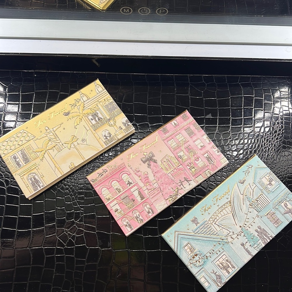 TOO FACED HOLIDAY
